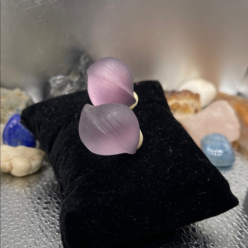 3.23.26-13 Alexis Bittar Lavender Petal Clip On Earrings